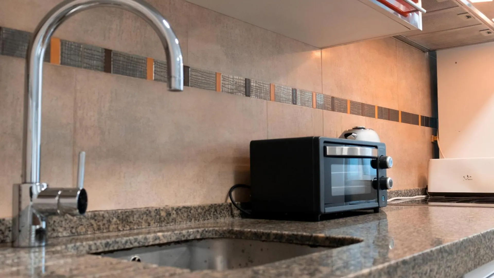 Riverside Apartment In Triana Sevilla
