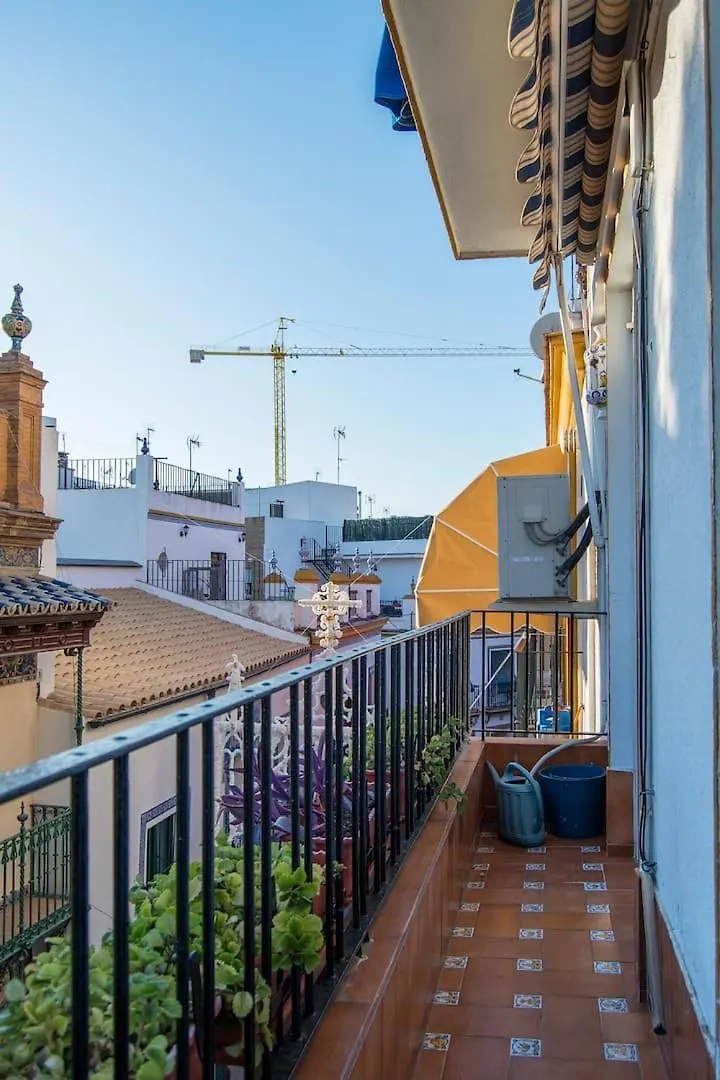 Riverside Apartment In Triana Seville Spain