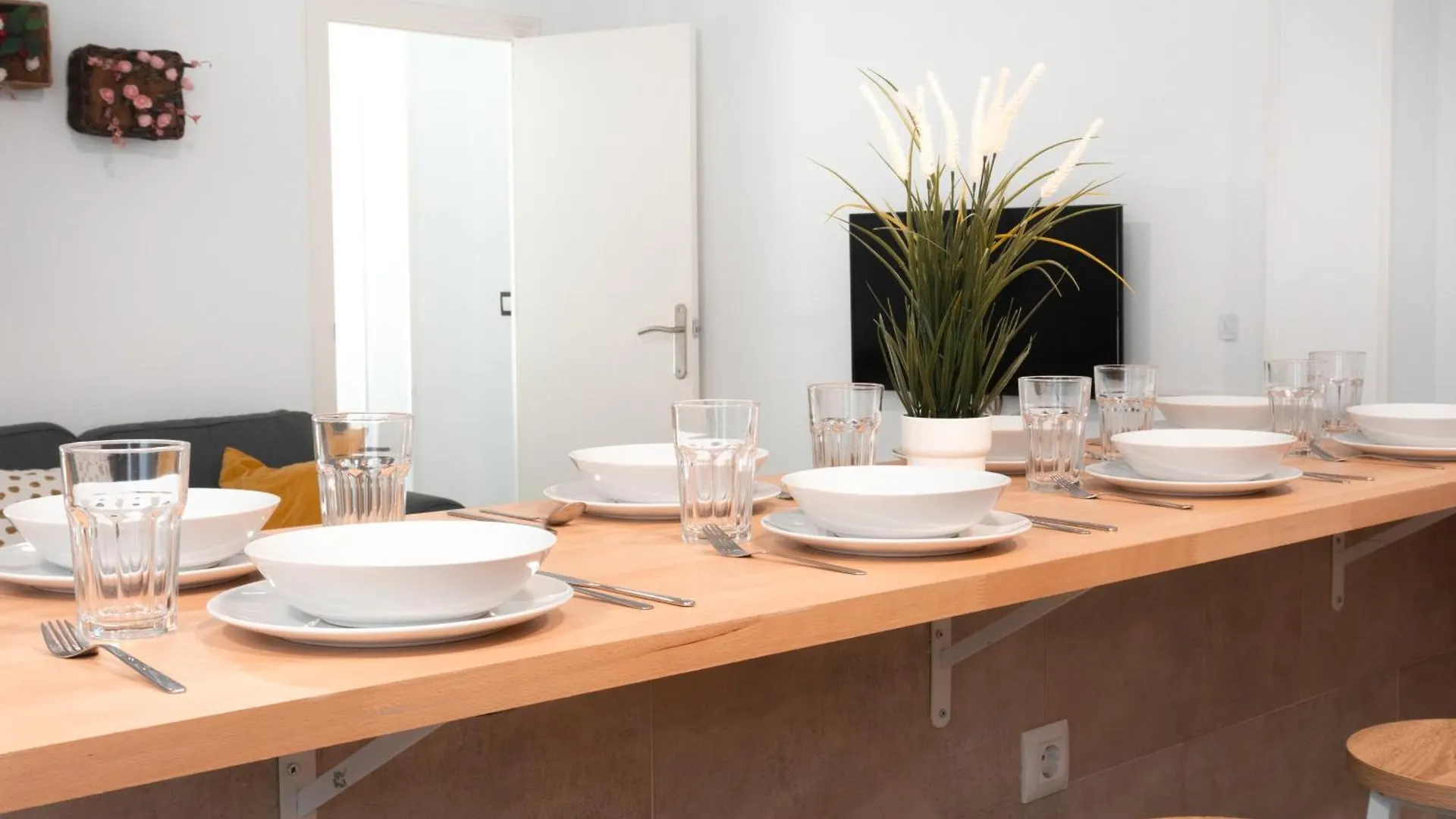 Riverside Apartment In Triana Seville