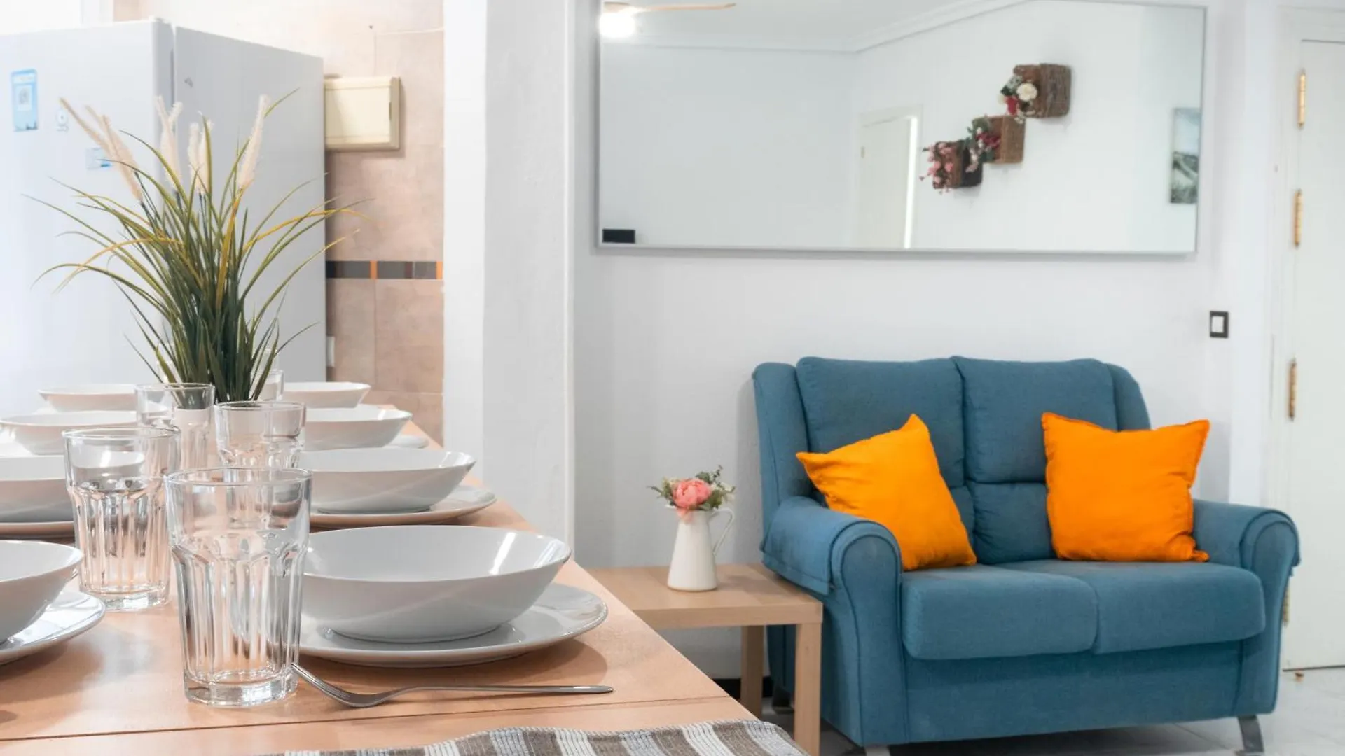 Riverside Apartment In Triana Seville